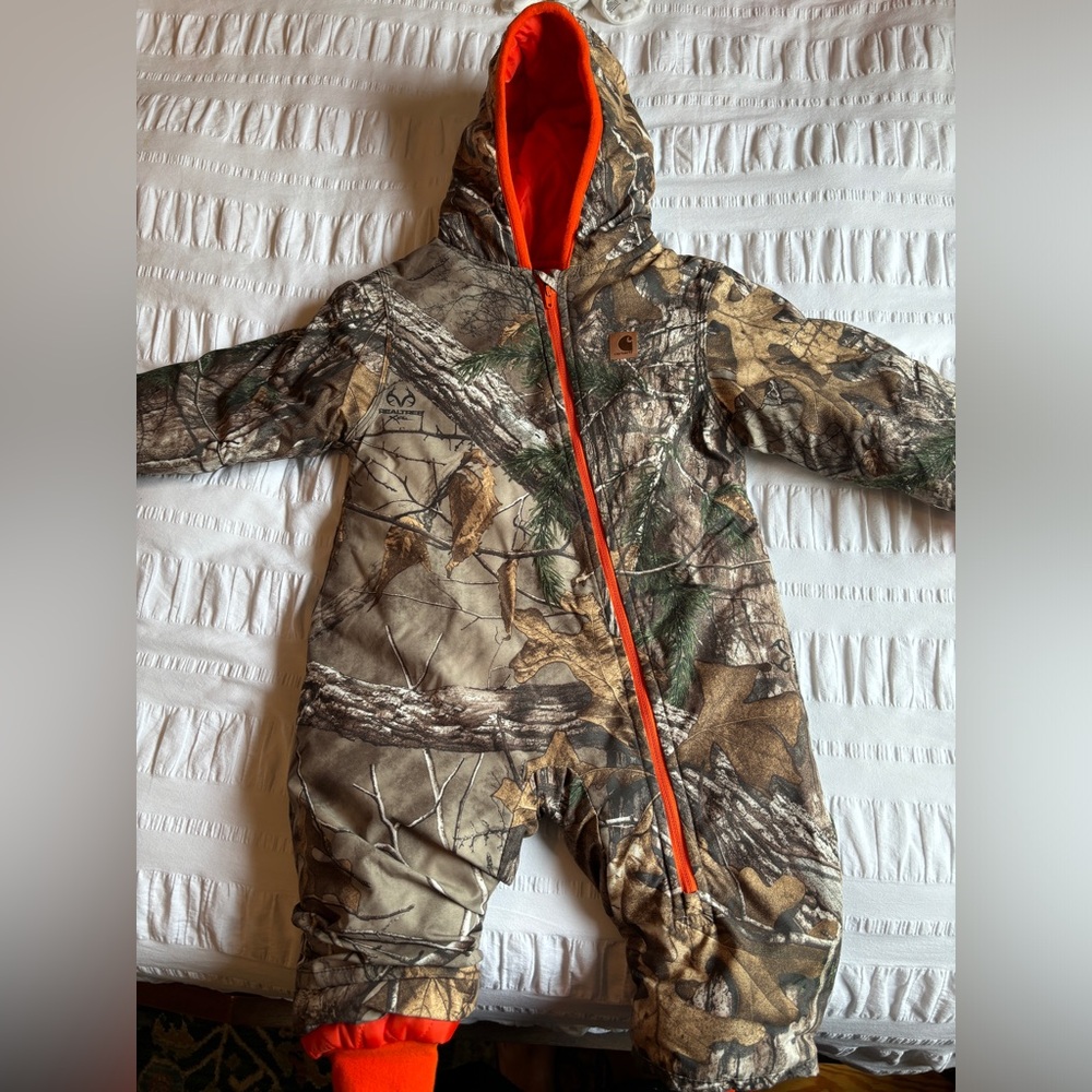 Carhartt camo suit, 12mo, GUC